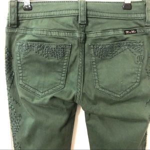 Miss Me Green Jeans embroidered side panel sz 25